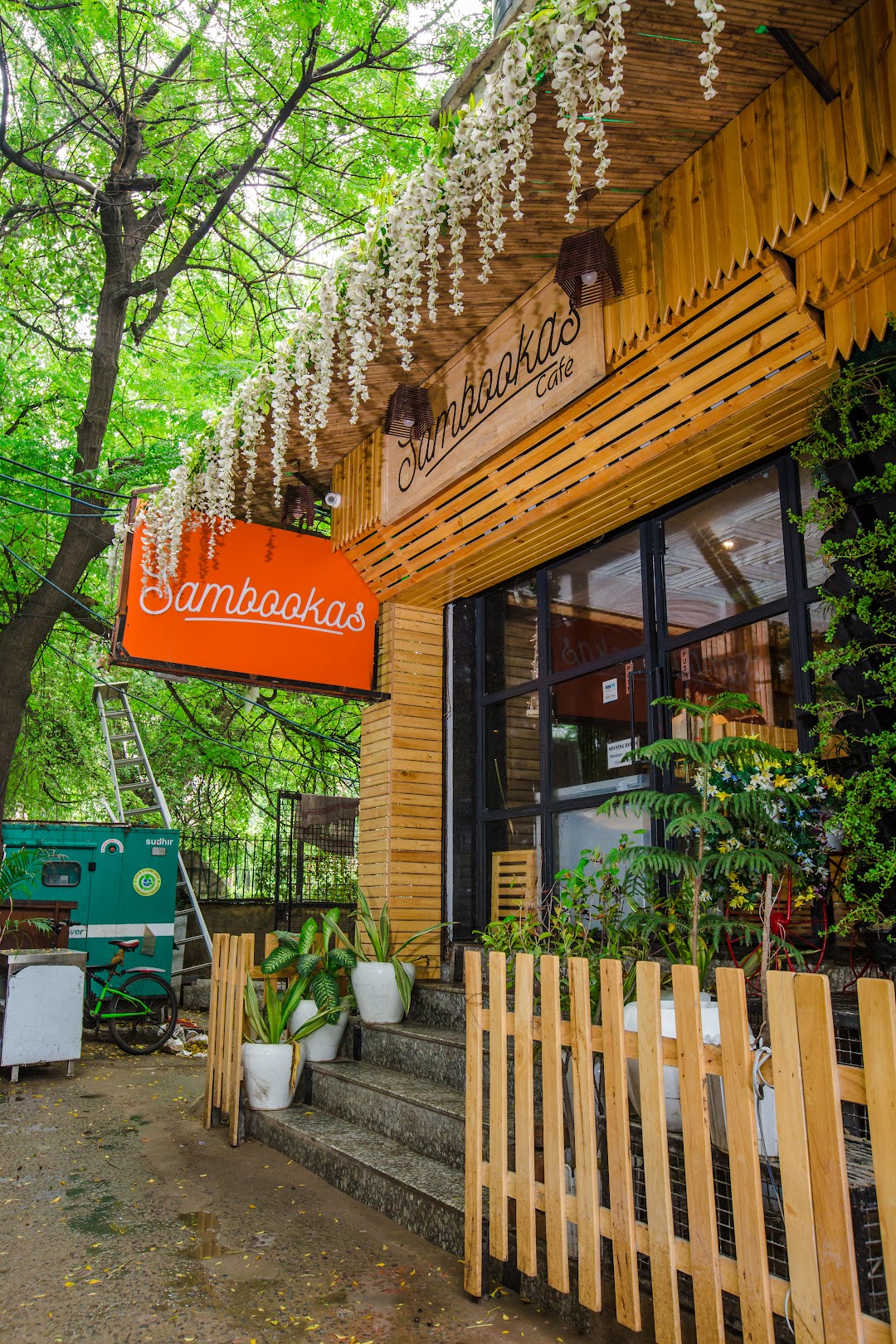 Sambookas Cafe