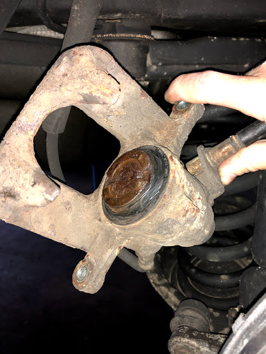 Auto Repair Shop «Simmons Automotive», reviews and photos, 5601 S Proctor St, Tacoma, WA 98409, USA