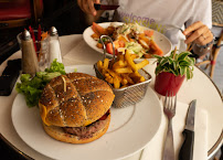 Hamburger du Restaurant français Café Gustave à Paris - n°12