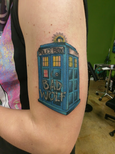 Tattoo Shop «Green Light Tattoo», reviews and photos, 820 Lamar Ave, Charlotte, NC 28204, USA