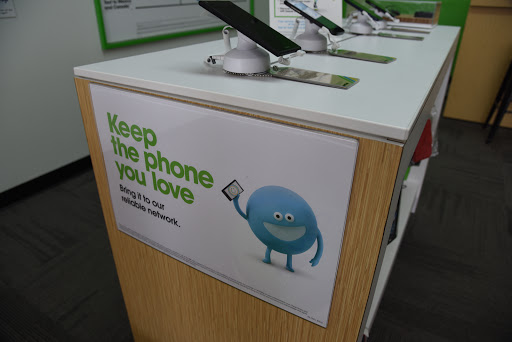 Cell Phone Store «Cricket Wireless Authorized Retailer», reviews and photos, 9115 Little Rd, New Port Richey, FL 34654, USA