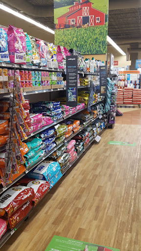 Pet Supply Store «Petco Animal Supplies», reviews and photos, 2242 N Richmond Rd, McHenry, IL 60051, USA