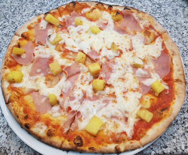 Pizzaria Forno a Lenha Barreiro - Restaurante
