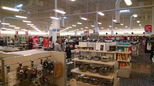 Department Store «Nordstrom Rack Tempe Marketplace», reviews and photos, 1900 E Rio Salado Pkwy, Tempe, AZ 85281, USA