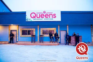 Queens Sports Bar & Restaurant image