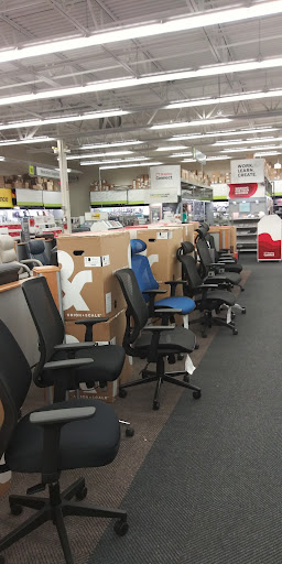 Office Supply Store «Staples», reviews and photos, 1207 N Landing Way, Renton, WA 98057, USA