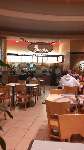 Fast Food Restaurant «Chick-fil-A», reviews and photos, 2856 E 3rd St C-9, Bloomington, IN 47401, USA