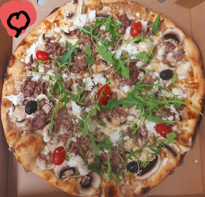 Les pizzas de chez Djina à Bize-Minervois