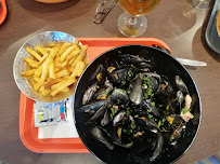 Plats et boissons du Restaurant de fruits de mer La Minute Moule Cannes Marina à Mandelieu-la-Napoule - n°19