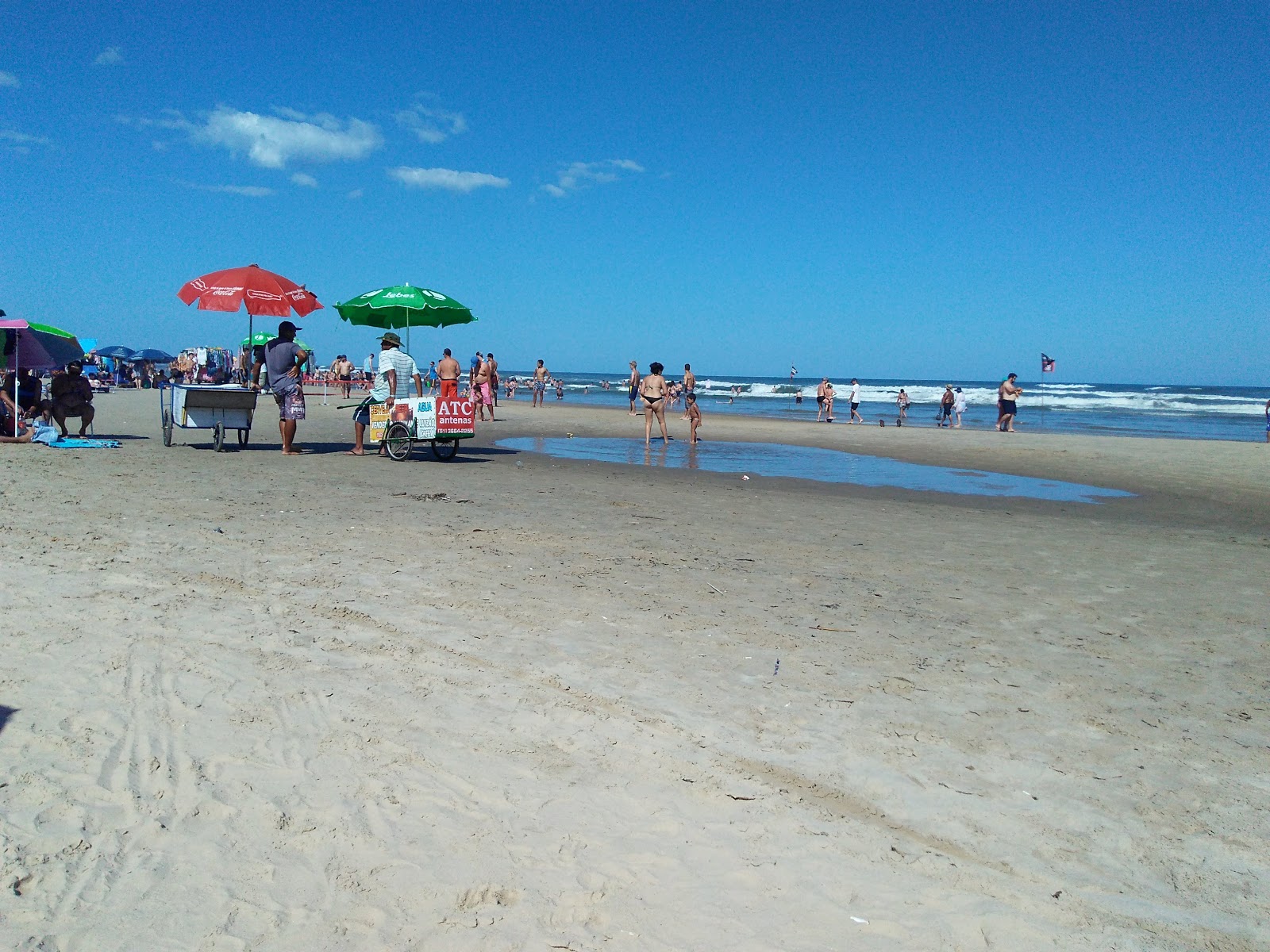 Φωτογραφία του Praia Torres και η εγκατάσταση