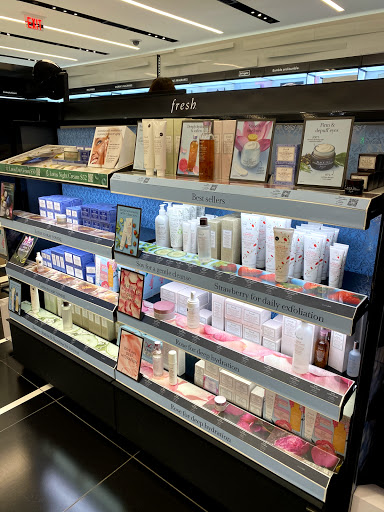 Cosmetics Store «SEPHORA», reviews and photos, 800 Boylston St, Boston, MA 02199, USA