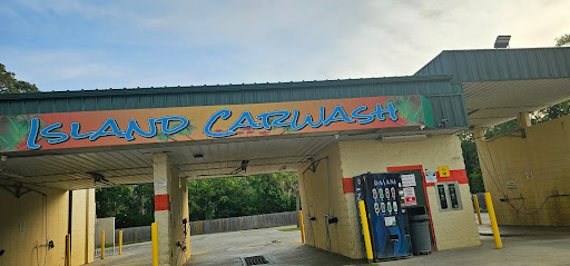 Island Carwash LLC en Maurepas