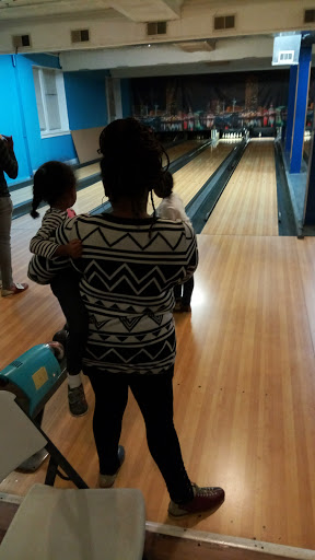 Bowling Alley «Patterson Bowling Center», reviews and photos, 2105 Eastern Ave, Baltimore, MD 21231, USA