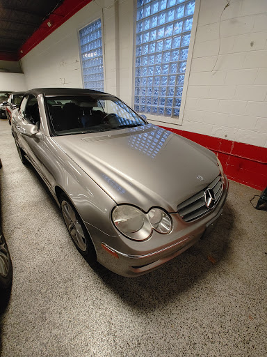 Auto Repair Shop «Auto Motion Sales and Repair», reviews and photos, 4419 Excelsior Blvd, St Louis Park, MN 55416, USA