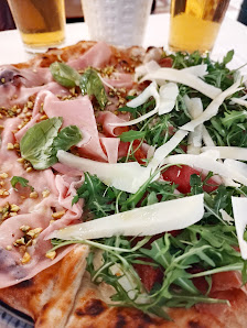 Pizzeria Europa Viale Europa, 61, 80031 Brusciano NA, Italia