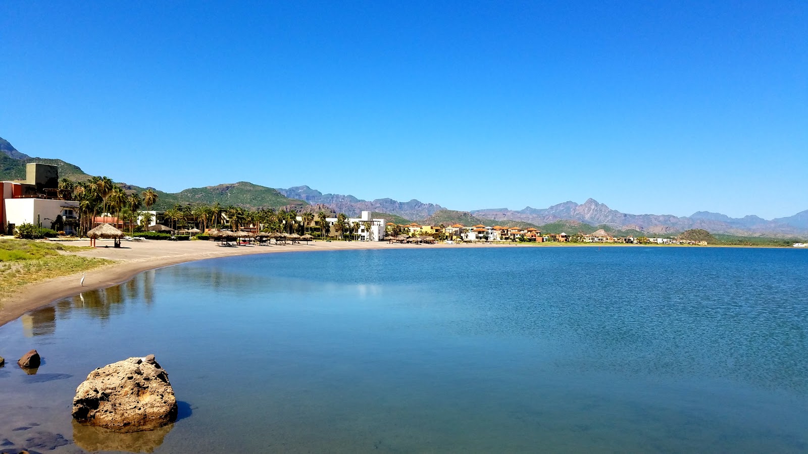 Photo de Playa Nopolo avec plage spacieuse