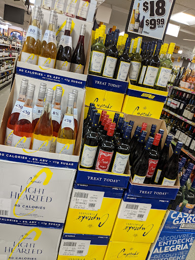 Liquor Store «Tiverton Liquor Store», reviews and photos, 65 Main Rd, Tiverton, RI 02878, USA