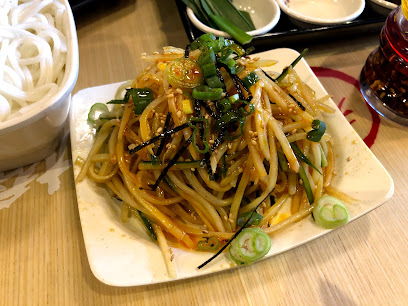Shi MiaoDao Yunnan Rice Noodle (Downtown)十秒到云南过桥米线