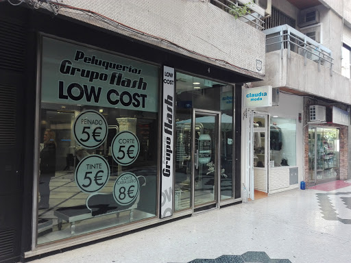 Información y opiniones sobre Peluqueria Grupo Flash de Granada