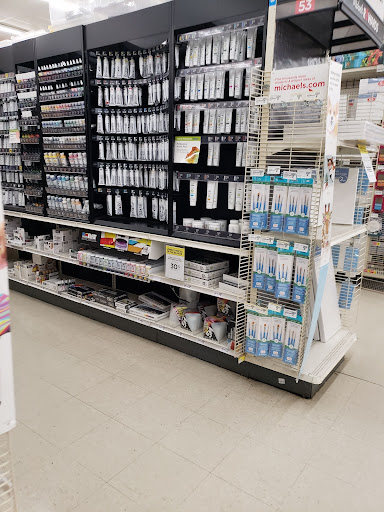 Craft Store «Michaels», reviews and photos, 46301 Potomac Run Plaza, Sterling, VA 20164, USA