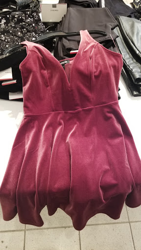 Clothing Store «H&M», reviews and photos, 701 Lynnhaven Pkwy # 1212, Virginia Beach, VA 23452, USA