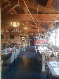 Atmosphère du Restaurant Coquerie à Saint-Étienne-de-Fontbellon - n°15