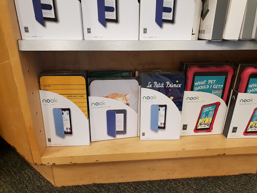 Book Store «Barnes & Noble», reviews and photos, 31325 Pacific Hwy S, Federal Way, WA 98003, USA