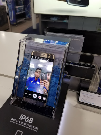 Electronics Store «Best Buy», reviews and photos, 9652 Main Street, Fairfax, VA 22031, USA