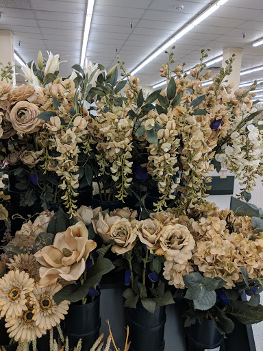 Craft Store «Hobby Lobby», reviews and photos, 620 Lincoln Way A, Ames, IA 50010, USA