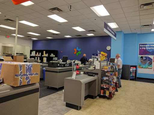 FedEx Office Print & Ship Center, 3757 W Market St B, Fairlawn, OH 44333, USA, 