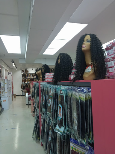 Beauty Supply Store «BSW BEAUTY SUPPLY MATTAPAN», reviews and photos, 1595 Blue Hill Avenue, Mattapan, MA 02126, USA
