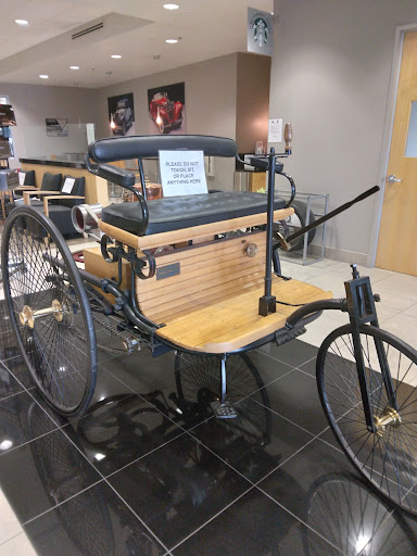 Mercedes Benz Dealer «Mercedes-Benz of Pleasanton», reviews and photos, 5885 Owens Dr, Pleasanton, CA 94588, USA