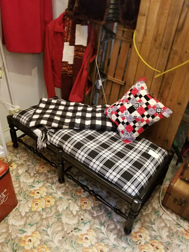 Antique Store «A Corner Cottage», reviews and photos, 895 Conner St, Noblesville, IN 46060, USA