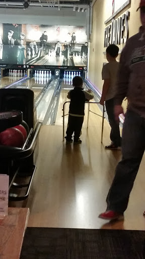 Restaurant «The Lanes Bowl & Bistro», reviews and photos, 9 Greene Street, Mashpee, MA 02649, USA