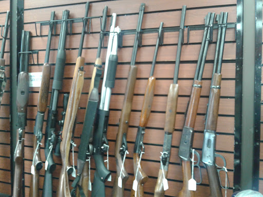 Pawn Shop «Rockwall Gold And Silver Pawn», reviews and photos, 1901 S Goliad St, Rockwall, TX 75087, USA