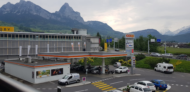 Rezensionen über Coop Pronto Shop mit Tankstelle Seewen Steinbislin in Schwyz - Tankstelle