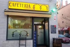 Cafetería Los Arcos image