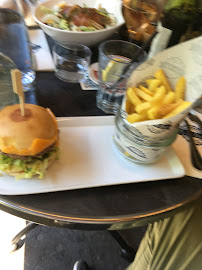 Hamburger du Restaurant français Café DAD à Paris - n°5