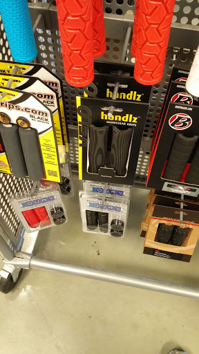 Bicycle Store «Trek Bicycle Store of West Phoenix», reviews and photos, 13085 W McDowell Rd, Avondale, AZ 85392, USA