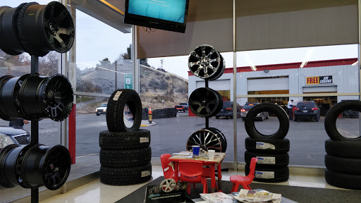 Tire Shop «Les Schwab Tire Center», reviews and photos, 1056 E Woodin Ave, Chelan, WA 98816, USA