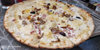 Plats et boissons du Pizzeria PIZZA MONT BORON à Nice - n°3