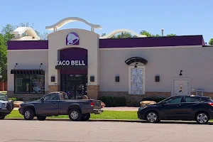 Taco Bell image