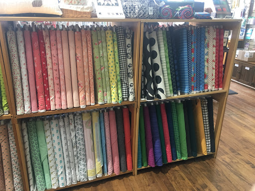 Quilt Shop «Thimbles», reviews and photos, 940 S State St, Lockport, IL 60441, USA