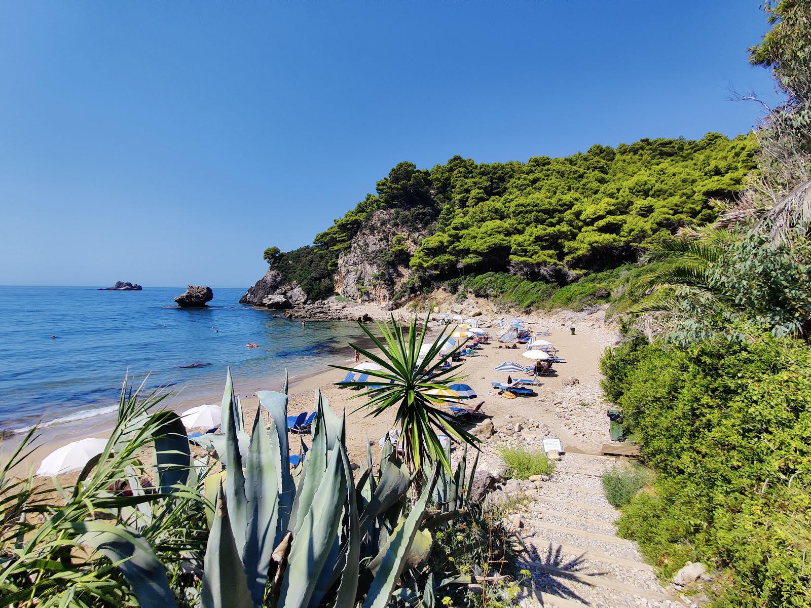 Agios Gordios Plajı'in fotoğrafı çok temiz temizlik seviyesi ile