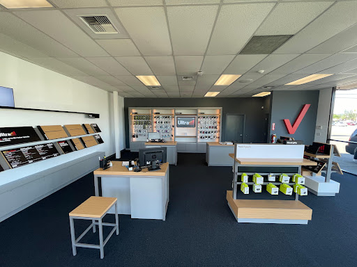 Cell Phone Store «Verizon Authorized Retailer, TCC», reviews and photos, 5310 Pacific Hwy E, Fife, WA 98424, USA