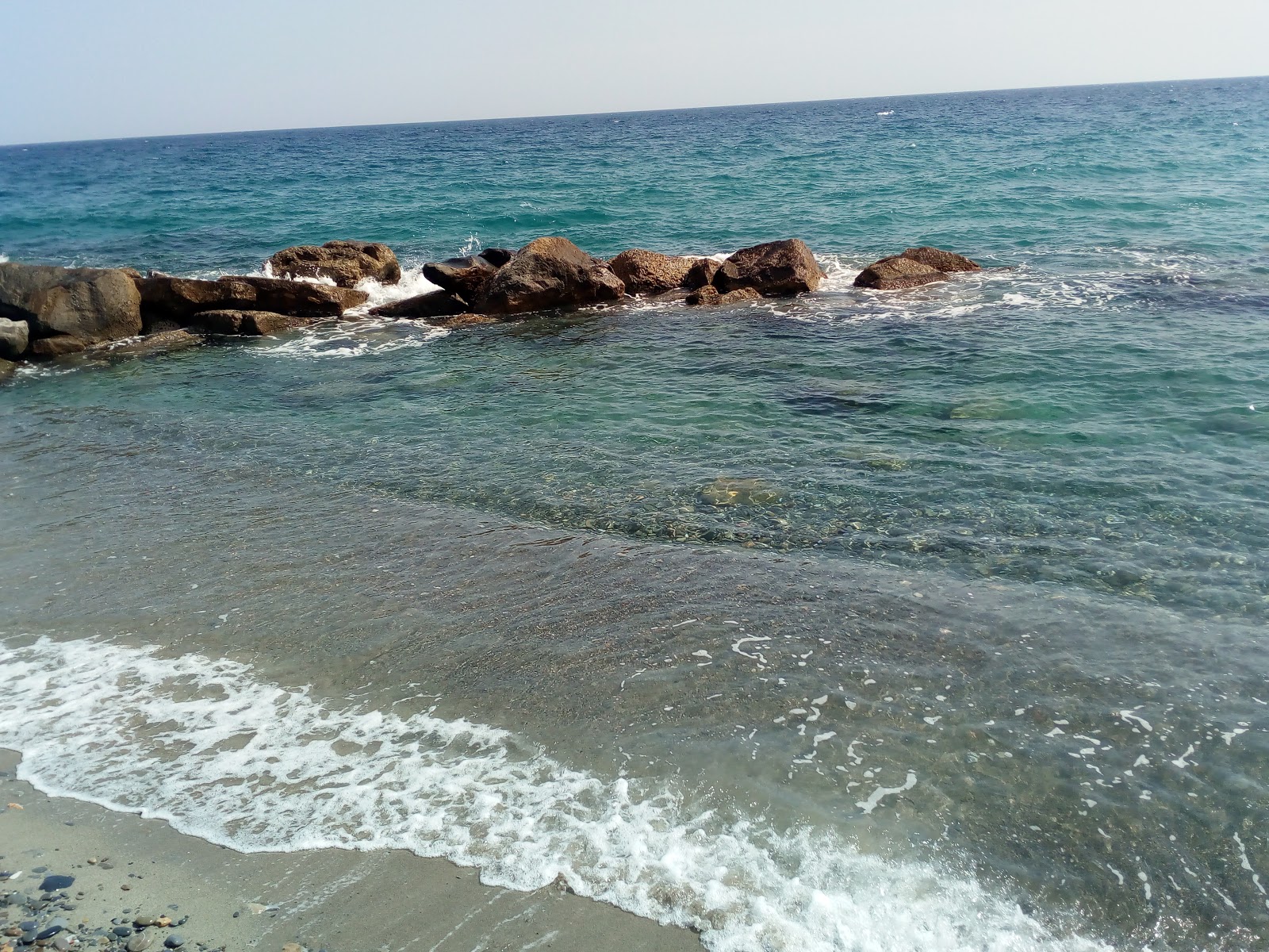 Spiaggia Di Thomaso Beach On The Map With Photos And Reviews Beachsearcher Com