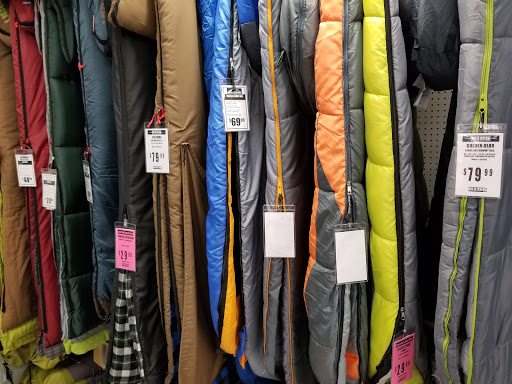 Sporting Goods Store «Big 5 Sporting Goods - El Toro», reviews and photos, 24314 Swartz Dr, Lake Forest, CA 92630, USA