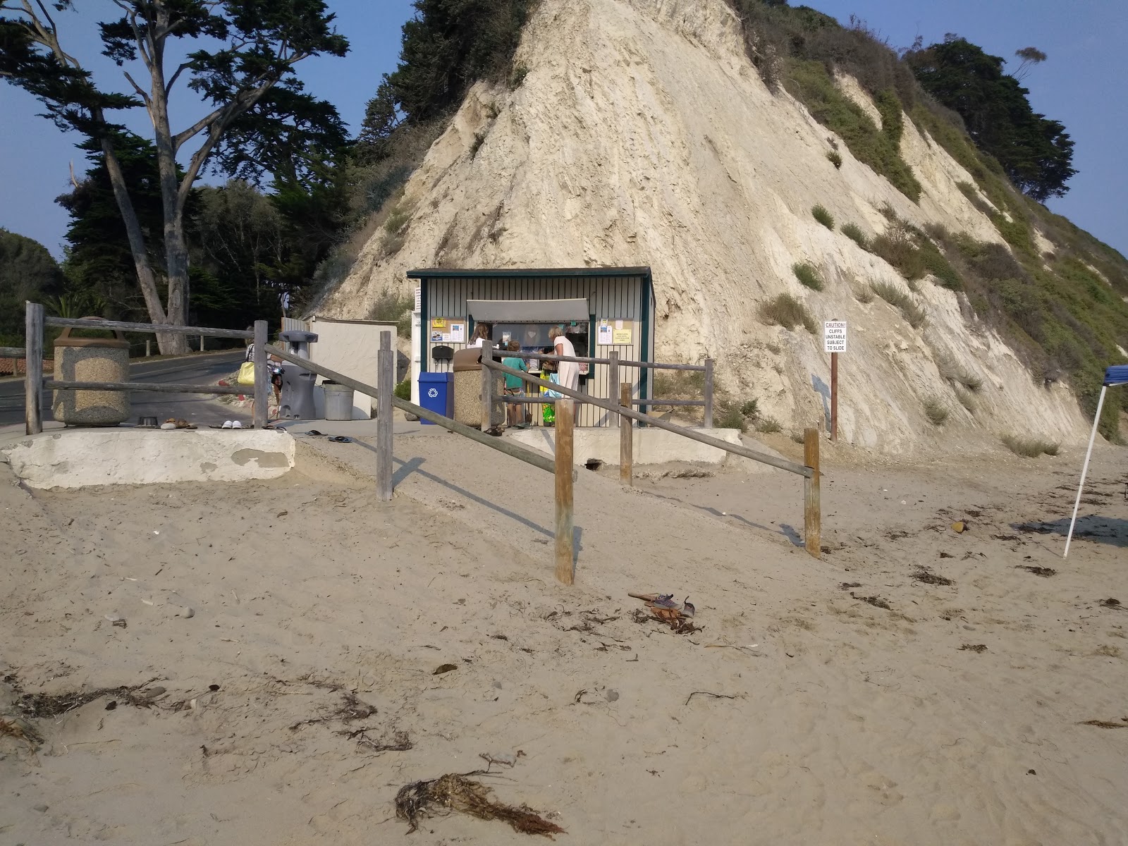Fotografie cu Hope Ranch Beach cu nivelul de curățenie înalt