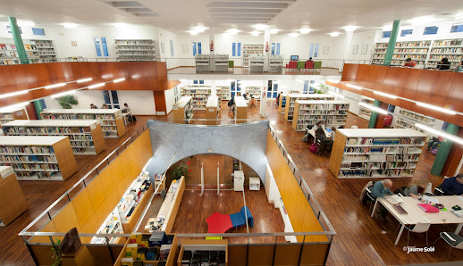 Biblioteca Pública de Tarrega - Hermanos Güell Plaça de Sant Antoni, 3, 25300 Tàrrega, Lleida, España