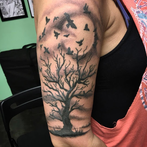 Tattoo Shop «Lucky Drive Tattoo Parlour», reviews and photos, 2228 4th St, San Rafael, CA 94901, USA